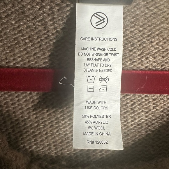 SAVVI Knit Sweater XL - Picture 4 of 5